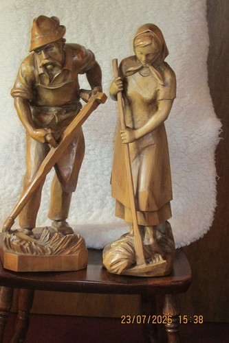 Bauer mit frau - holzfiguren,