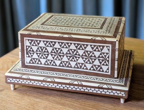 Antikes souvenir kistchen mit - antikes, souvenir-kistchen