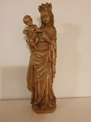Holzskulptur madonna mit kind - madonna,