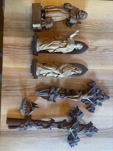 Holzfiguren