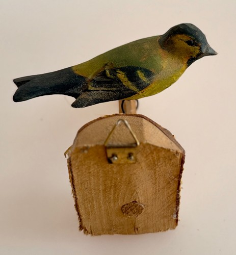 Vogel handgeschnitzt aus holz - vogel,