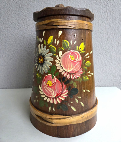 Holzkrug mit griff deckel - holzkrug,