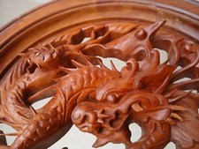 handgeschnitzte Wanddekoration