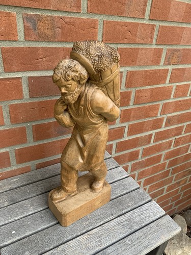 Alte holzschnitzerei figur - holzschnitzerei,