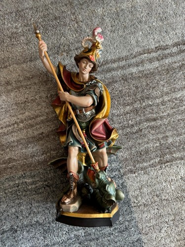 Handgeschnitzte holzfigur - handgeschnitzte,