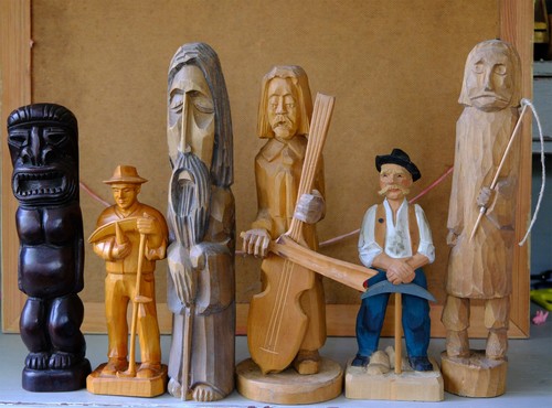 Geschnitzte holzfiguren - 6,