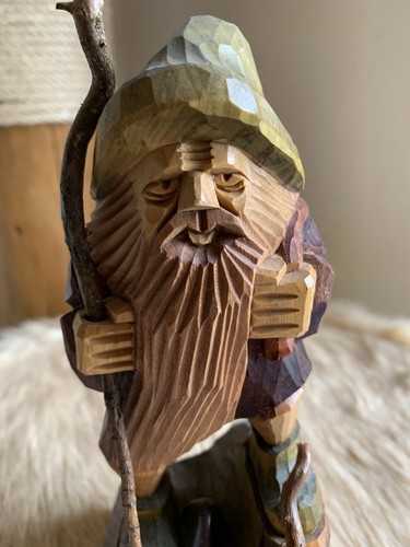 Holzfigur