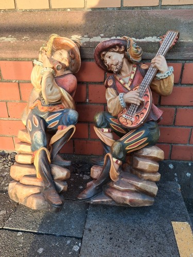 Handgeschnitzte holzfiguren - 2,